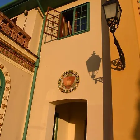 شقة فندقية Zsolnay Negyed Vendeghaza 3*